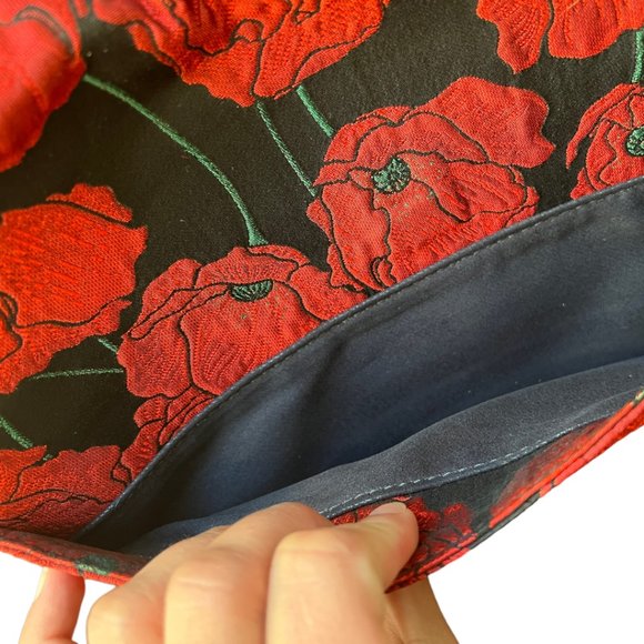 NWT Anthropologie Monserrat De Lucca Black & Red Floral Poppy Clutch w/ Pom Pom - Picture 6 of 8